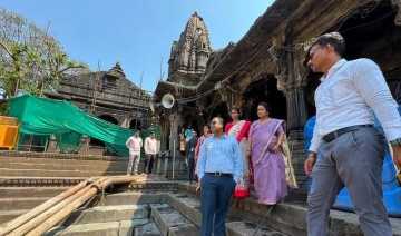 सिंहस्थ कुंभमेळ्याच्या पार्श्वभूमीवर जिल्हाधिकाऱ्यांची त्र्यंबकेश्वरला भेट; कामांचा घेतला आढावा. कुंभमेळा प्रशासन व नगरपालिका यांच्यात समन्वय साधण्यावर भर
